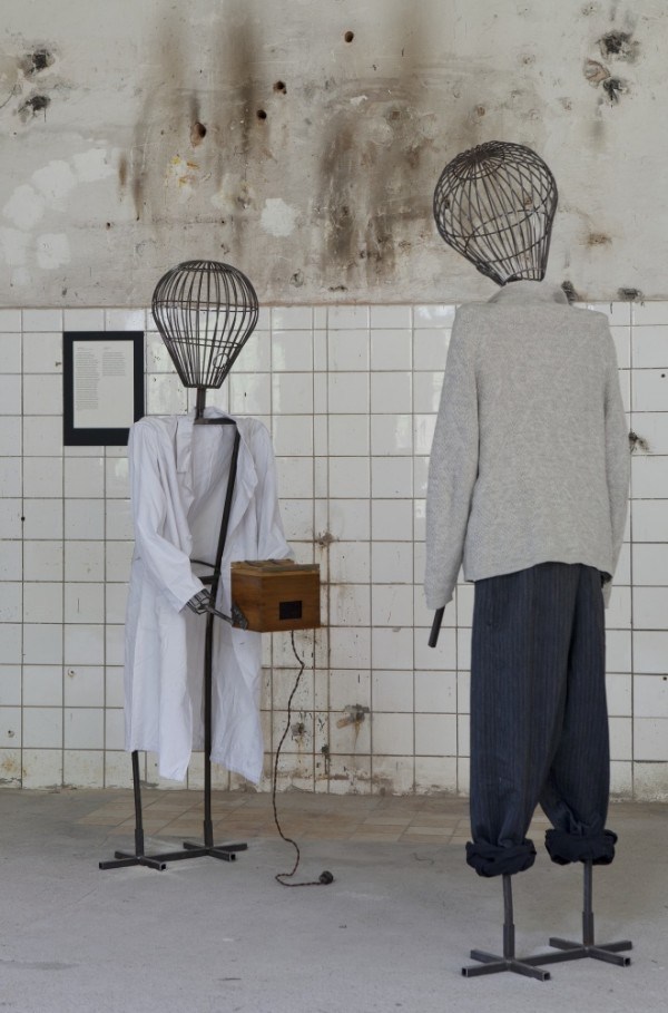 Eva-Kotatkova-The-Two-Headed-Biographer-and-the-Museum-of-Notions-exhibition-view-Bohnice-Laundry-–-Bohnice-Psychiatric-Hospital-7-April-27-May-2015_06-600x909.jpg